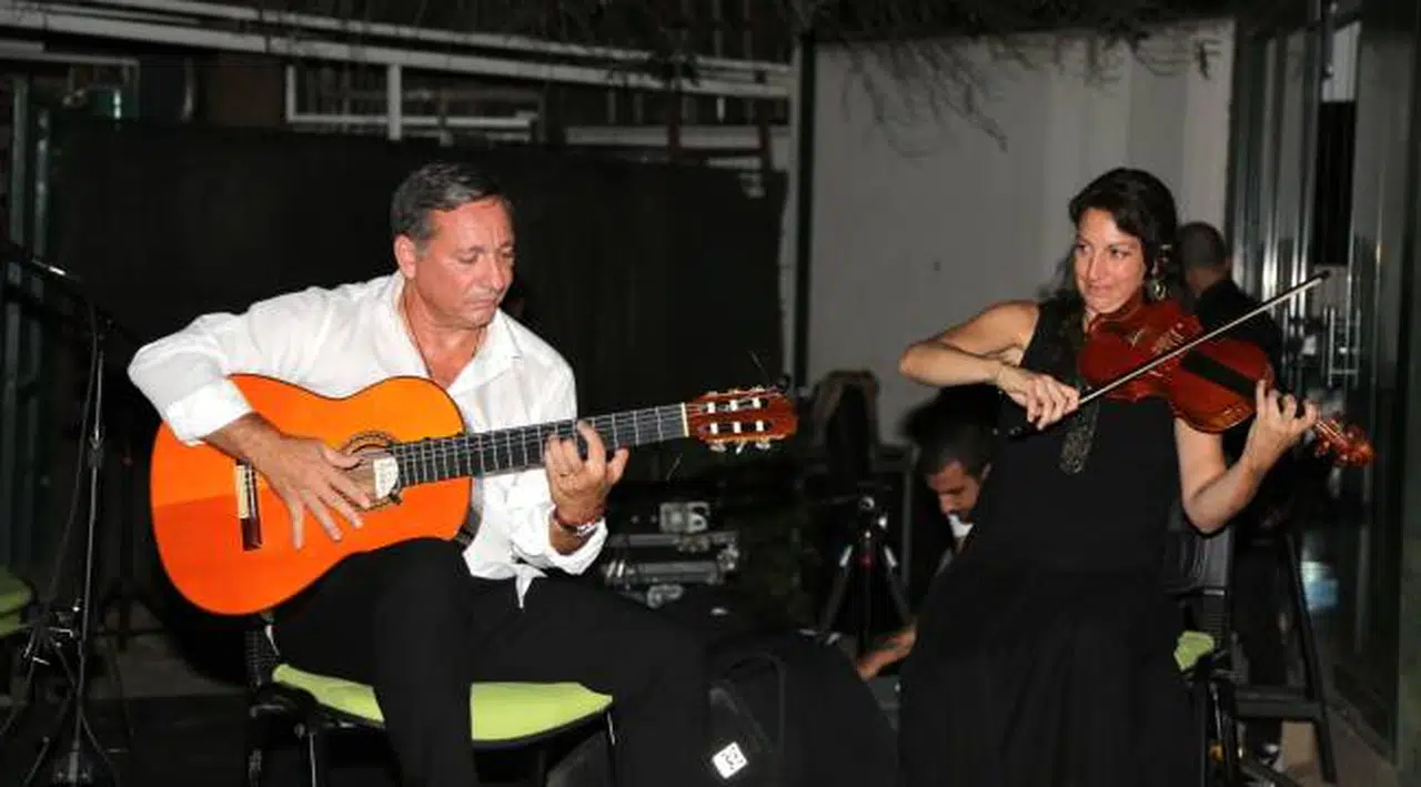 İzmir’de müzik şöleni
