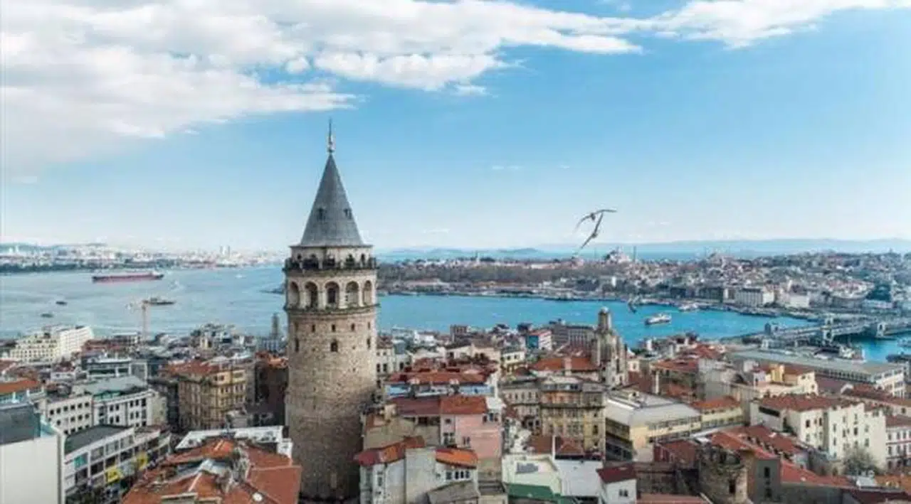 Kültür ve Turizm Bakanlığı: İstanbul'a gelen yabancı turist sayısı 11 milyonu aştı