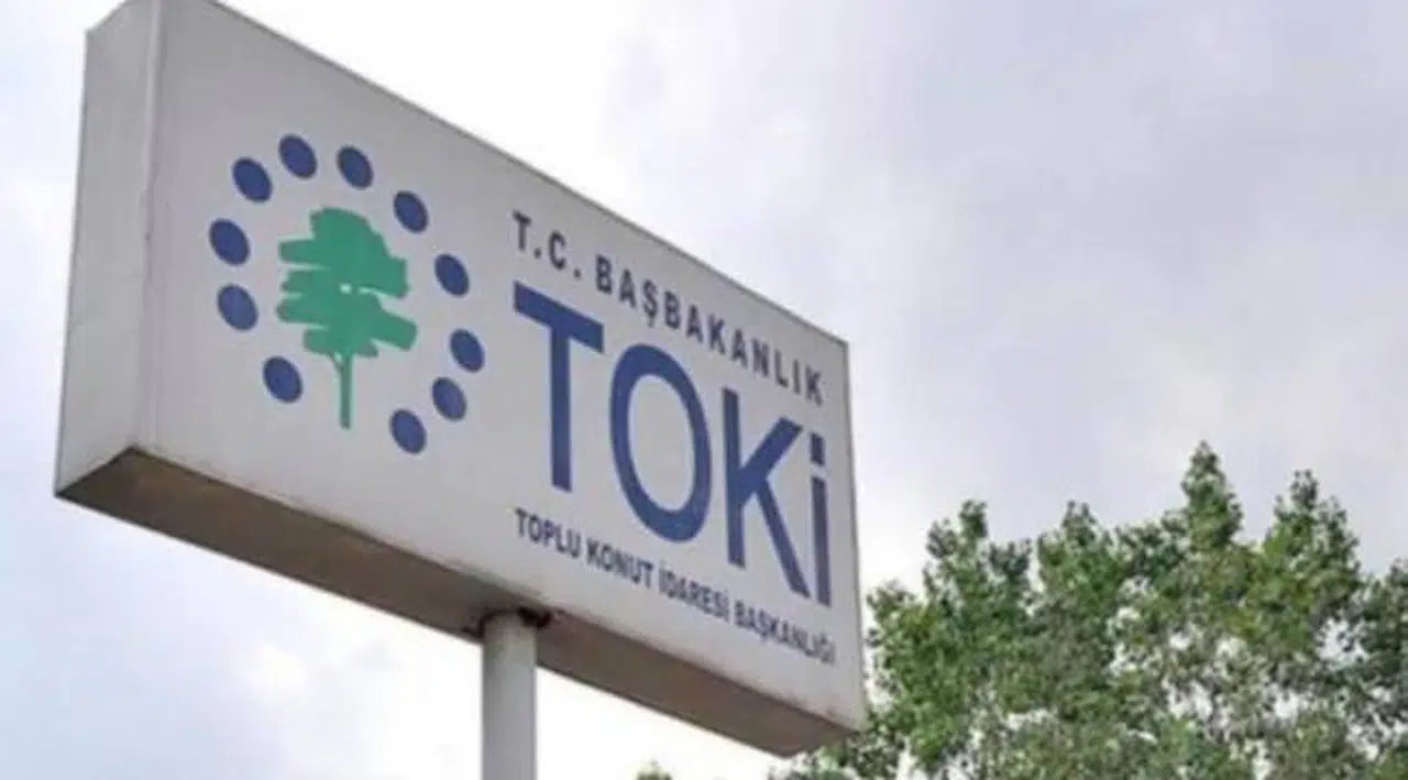 TOKİ şantiyesinde kule vinç işçisini küfür ederek kovdular