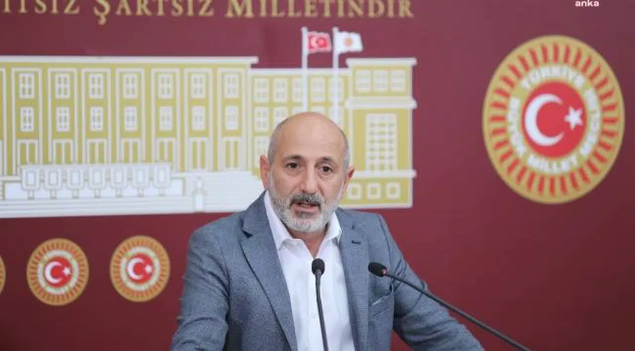 Ali Öztunç’tan “TRT” soruları: “Genel Müdür Sobacı’nın, amcasının oğlu Mehmet Eren Sobacı’yı TRT’de özel kalem müdürü yaparak kadro verdiği, sonra Tokat Niksar Kütüphanesine geçişini yaptırdığı doğru mudur?”