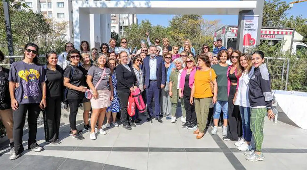Başkan Sandal kadın kursiyerlerle buluştu