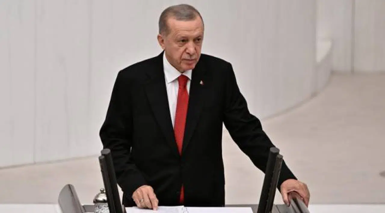 Cumhurbaşkanı Erdoğan, partisinin olağanüstü kongre hazırlıklarına ilişkin kurmaylarından bilgi aldı