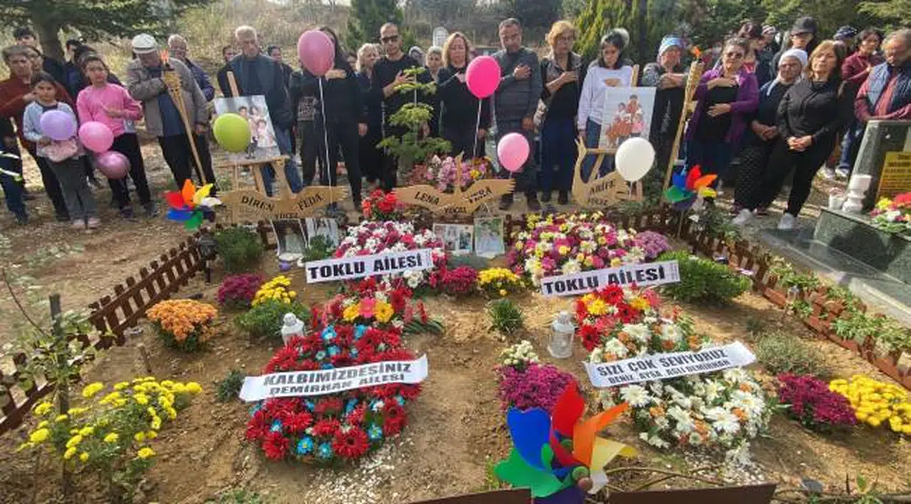İzmir depreminin 3. Yıl dönümünde hayatını kaybeden babanne ve torunları anıldı