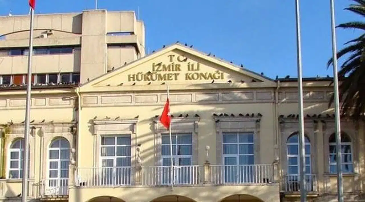 İzmir Valiliği'nden konteyner kent açıklaması!