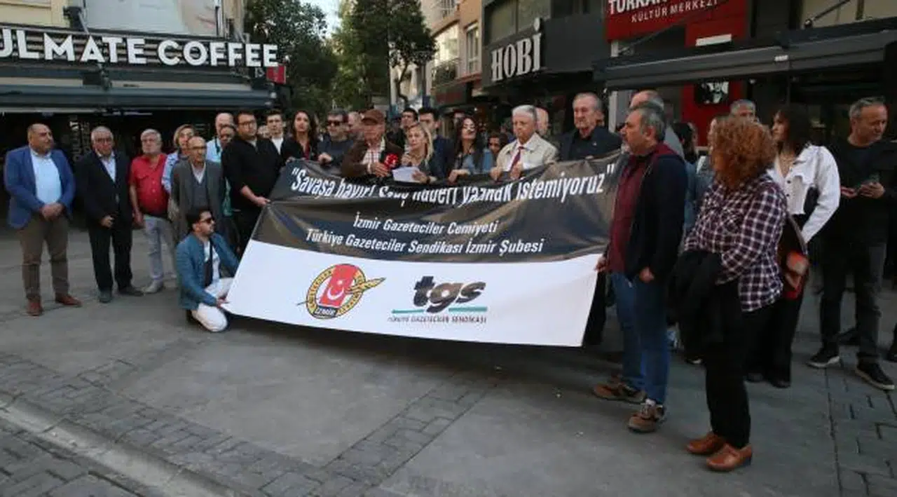 İzmirli Gazeteciler: Savaş Haberi Yapmak İstemiyoruz