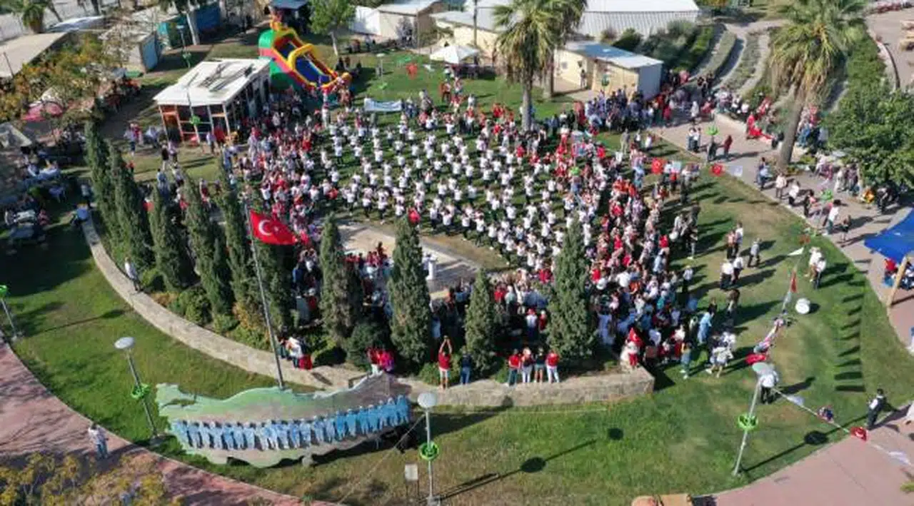 Seferihisar'da 100'üncü yıl çoşkusu