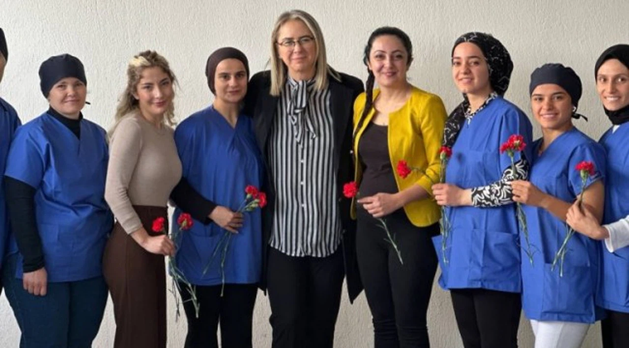 AK Partili Çankırı Mağduriyeti Geride Bırakan Üretken Kadınlara Ziyaret