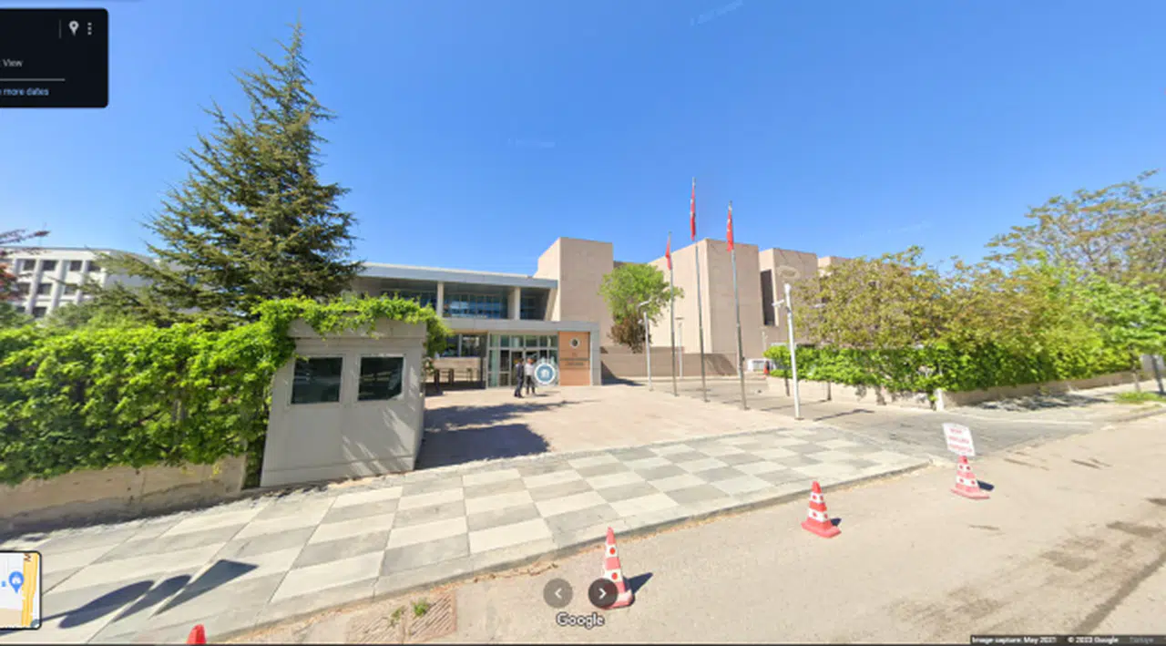 ANKARA’DA RAYİÇ BEDELİ 10 MİLYAR TL OLAN HAZİNE’YE AİT 132 BİN METREKARELİK ARSA DIŞİŞLERİ’NE YENİ BİNA YAPIMI İÇİN ÖZELLEŞTİRİLİYOR
