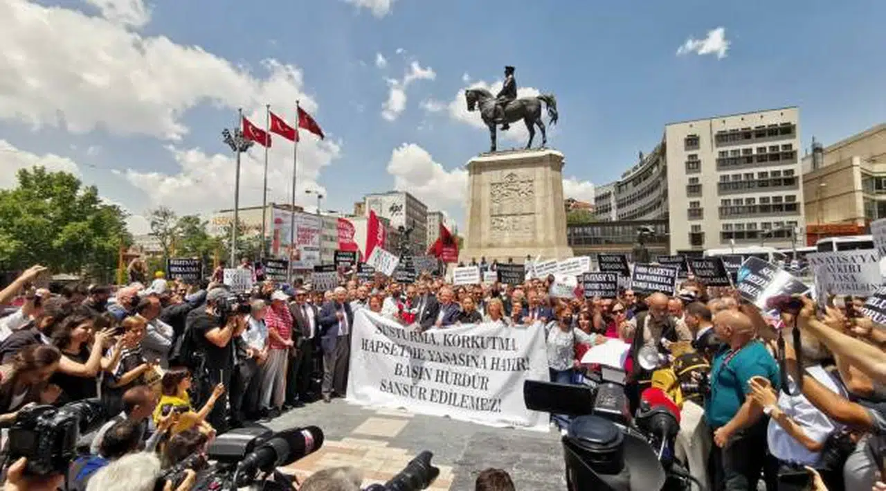Basın Meslek Örgütleri: “Tolga Şardan derhal serbest bırakılmalıdır. Bu gözdağını hiçbirimiz kabul etmiyoruz. Biz gazeteciyiz, gazetecilik yapmaya devam edeceğiz”