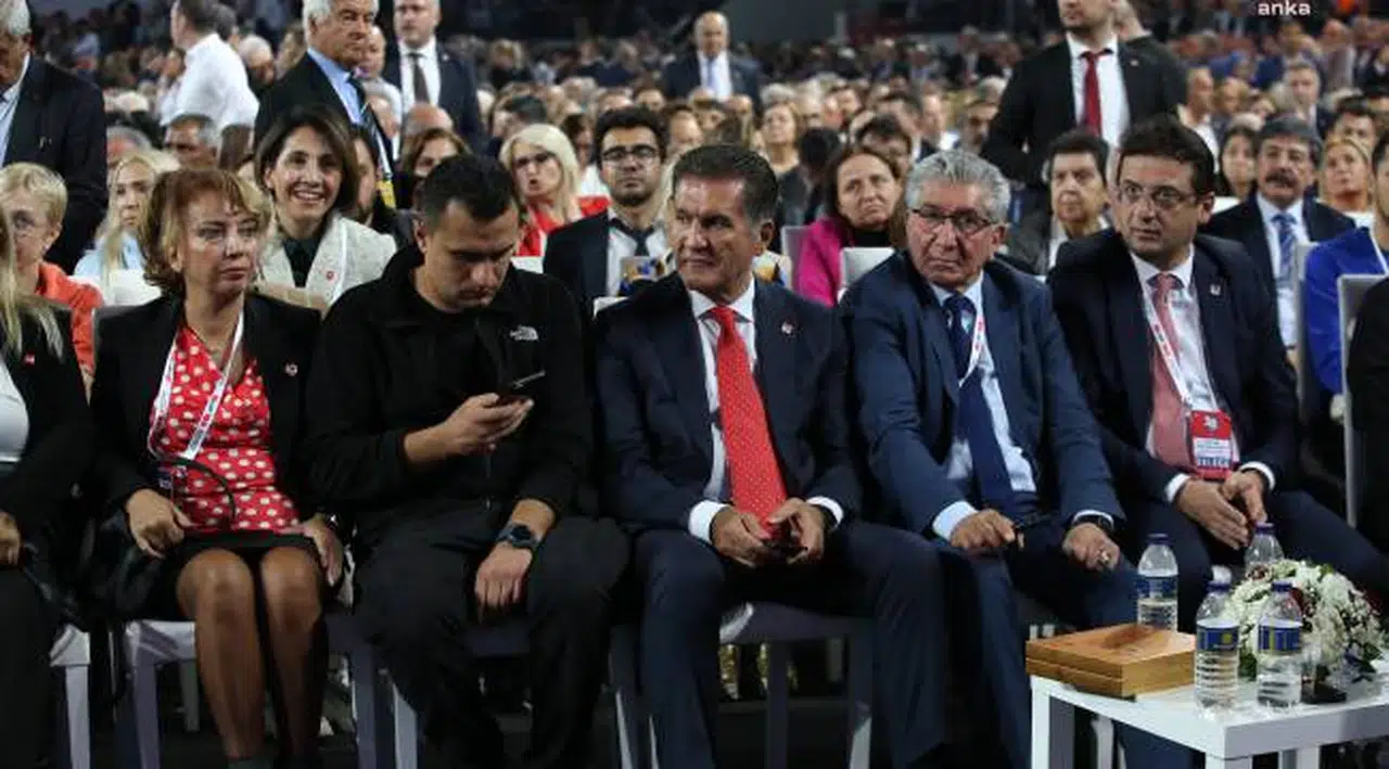 CHP 38. Olağan kurultayı... Parti meclisi üyeleri ve milletvekilleri Kurultay’da söz aldı