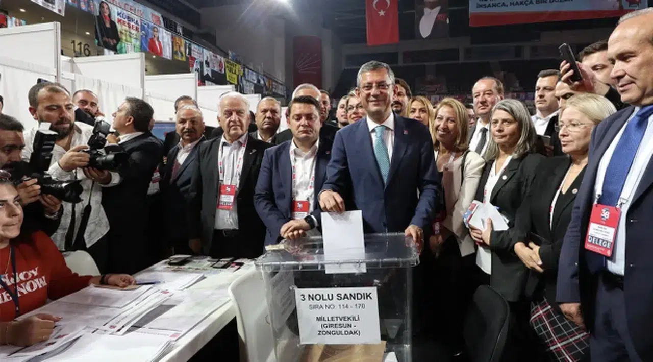 CHP'nin A Takımı belli oldu: İşte Parti Meclisi ve Yüksek Disiplin Kurulu'ndaki isimler