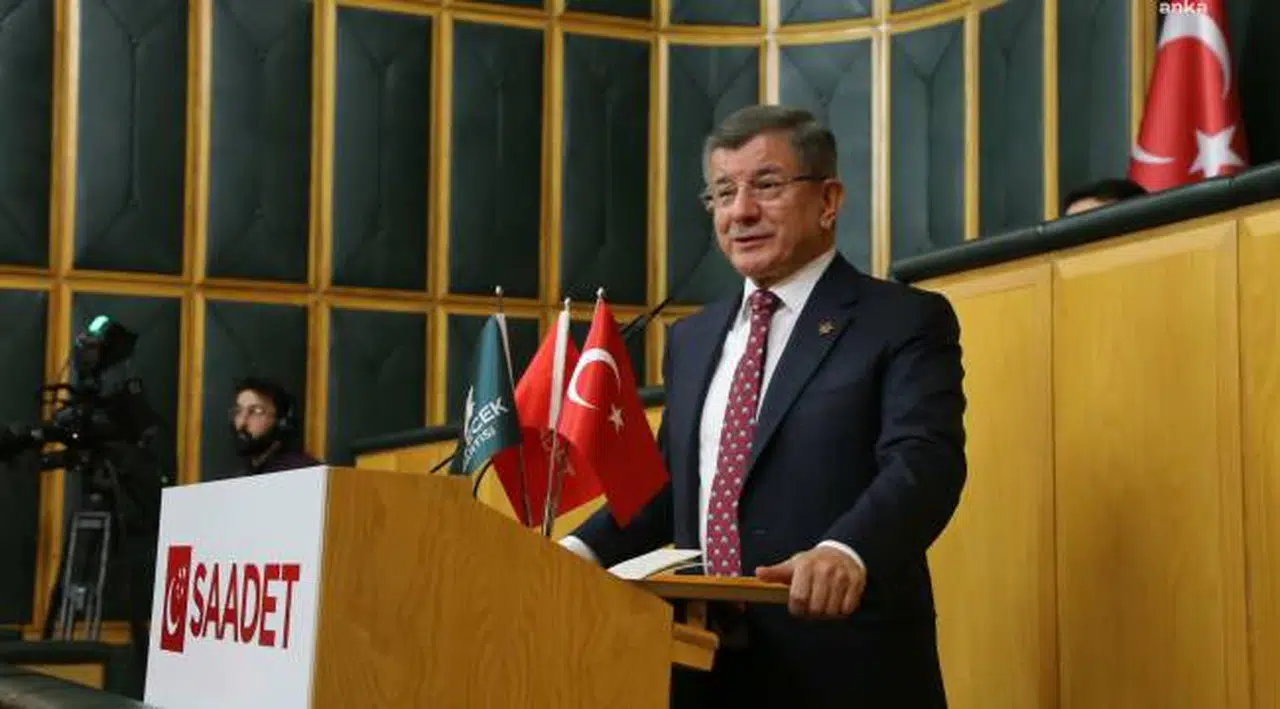 DAVUTOĞLU: “TAKTİK OLARAK YAPILMAK İSTENEN, DÜŞMANLAŞTIRDIKLARI AYM’YE SAVAŞ İLAN EDİP SEÇİMİ KAZANMAK, UZUN VADEDE HEDEF OTORİTER BİR REJİMİ KURUMSALLAŞTIRMAK”