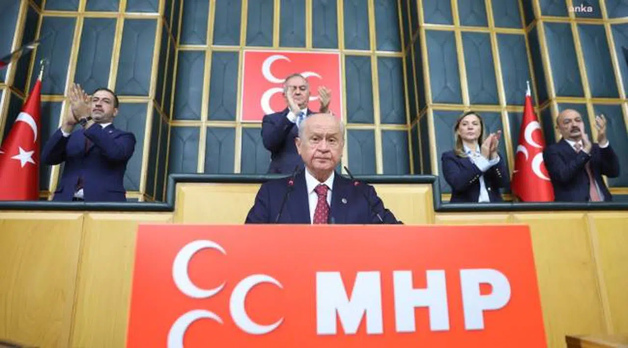 DEVLET BAHÇELİ: "GAZZE'DE KORKUNÇ BİR KATLİAM GÜN BE GÜN GENİŞLEYİP YAYGINLAŞMAKTADIR. BU GİDİŞAT DURMAZSA, BU SOYKIRIM SONLANMAZSA ORTA DOĞU HER İHTİMALE AÇIK OLACAKTIR"