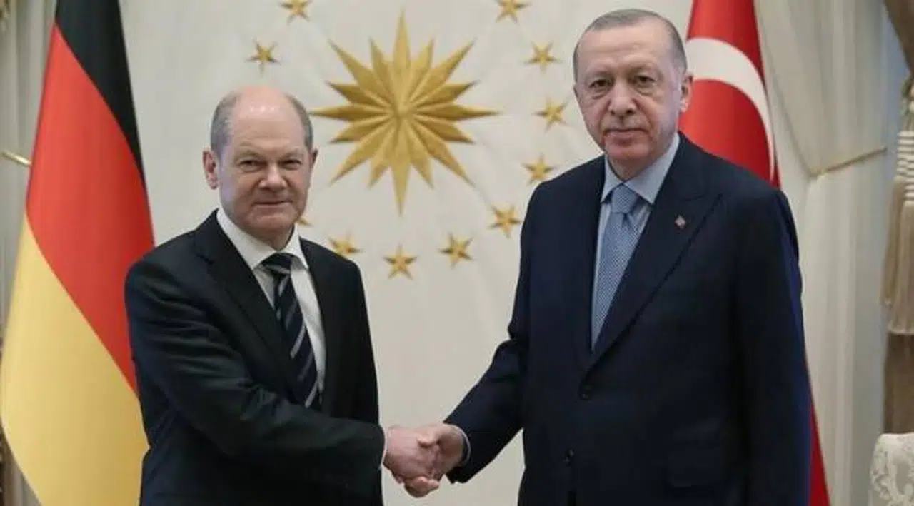 Erdoğan Almanya'da: İsrail'e borcumuz yok, borçlu olanlar rahat konuşamıyor
