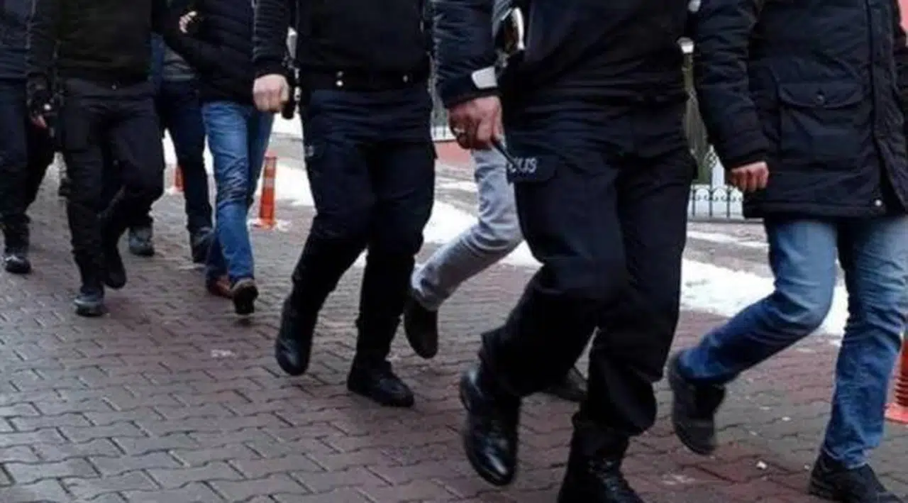 Diyarbakır'da adliye dolandırıcılığı: Avukatlar gözaltında