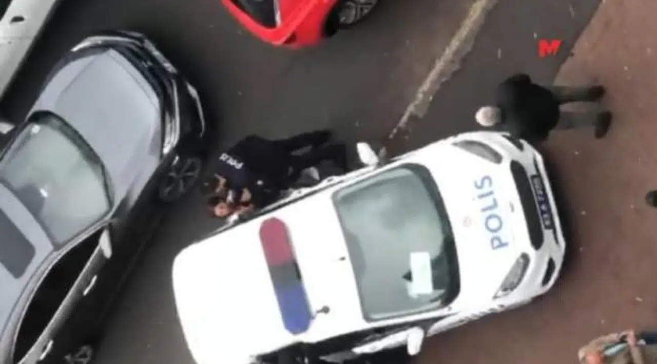 Polisin 'derinizi yüzeceğim' diye tehdit ettiği 2 kardeş gözaltına alındı