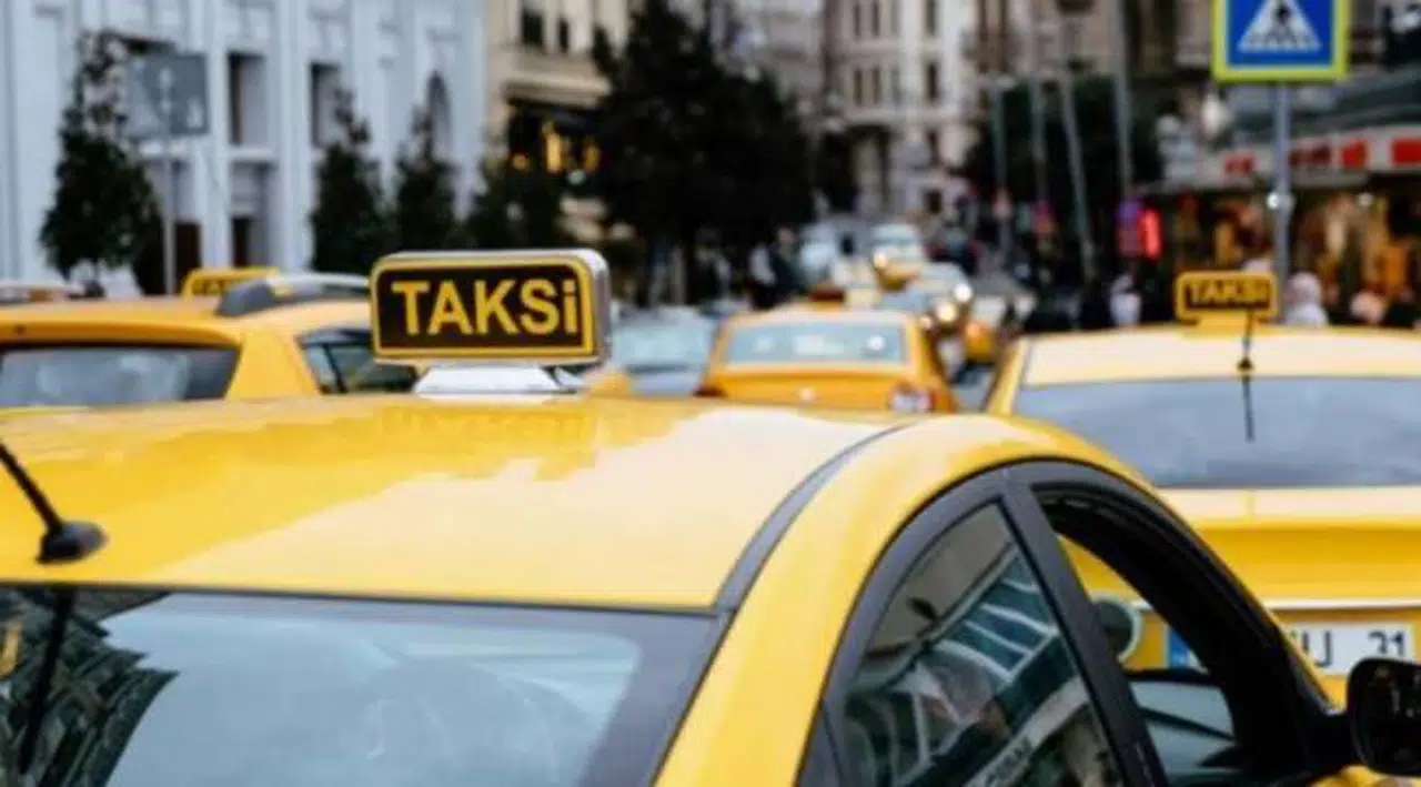 Taksi, otobüs, dolmuş... Hepsi için yeni dönem başlıyor: Bakan tarih verdi