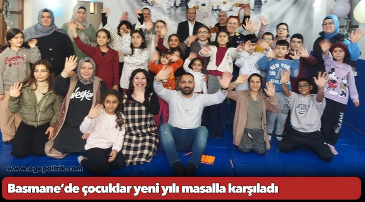 Basmane’de çocuklar yeni yılı masalla karşıladı