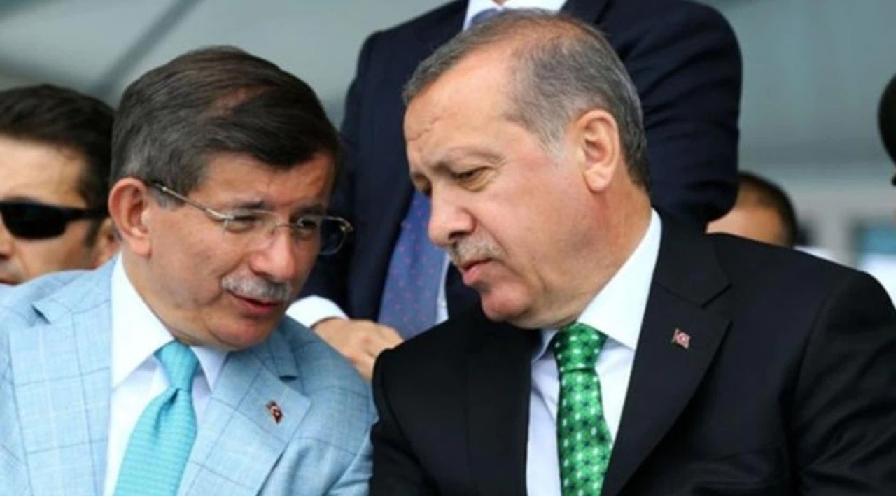 Davutoğlu'ndan Cumhur İttifakı'na yeşil ışık: 'Adayını destekleyebiliriz'