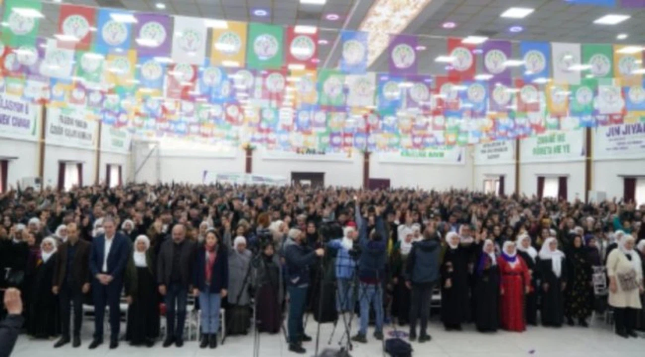 DEM Parti'nin gençlik kongresine soruşturma: 42 kişi gözaltına alındı