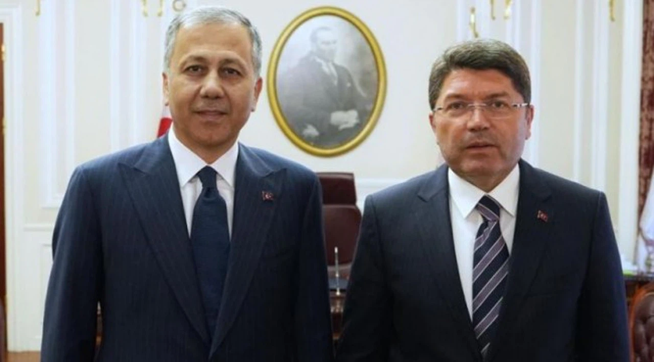 İçişleri Bakanı, Polat çifti için Adalet Bakanı'nı aradı iddiası