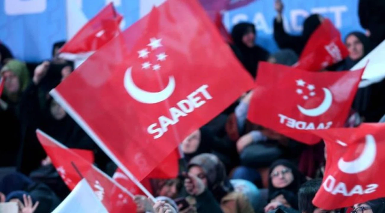 Saadet Partisi belediye başkan adaylarını açıkladı