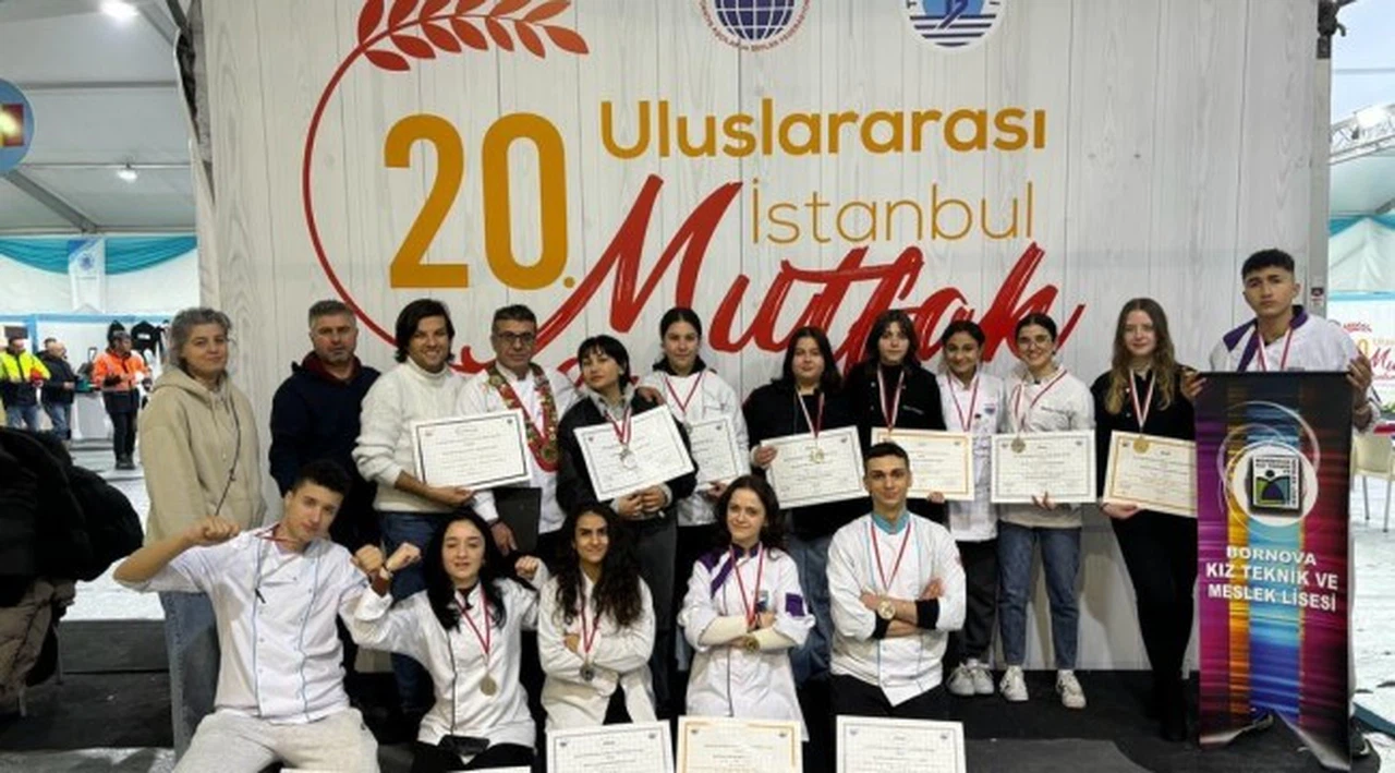 İstanbul Mutfak Günleri Festivaline İzmirli Öğrenciler Damga Vurdu