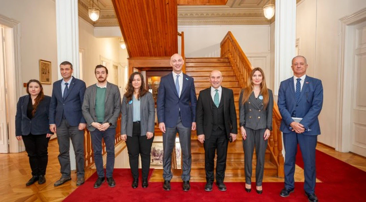 İzmir Büyükşehir Belediyesi çocuk dostu kent için UNICEF ile protokol imzaladı