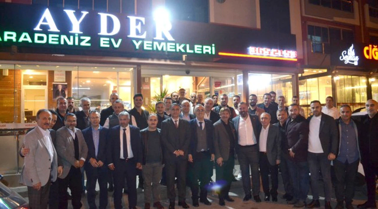 İzmir’de Yaşayan Trabzonlular’ın Hamsi Buluşması