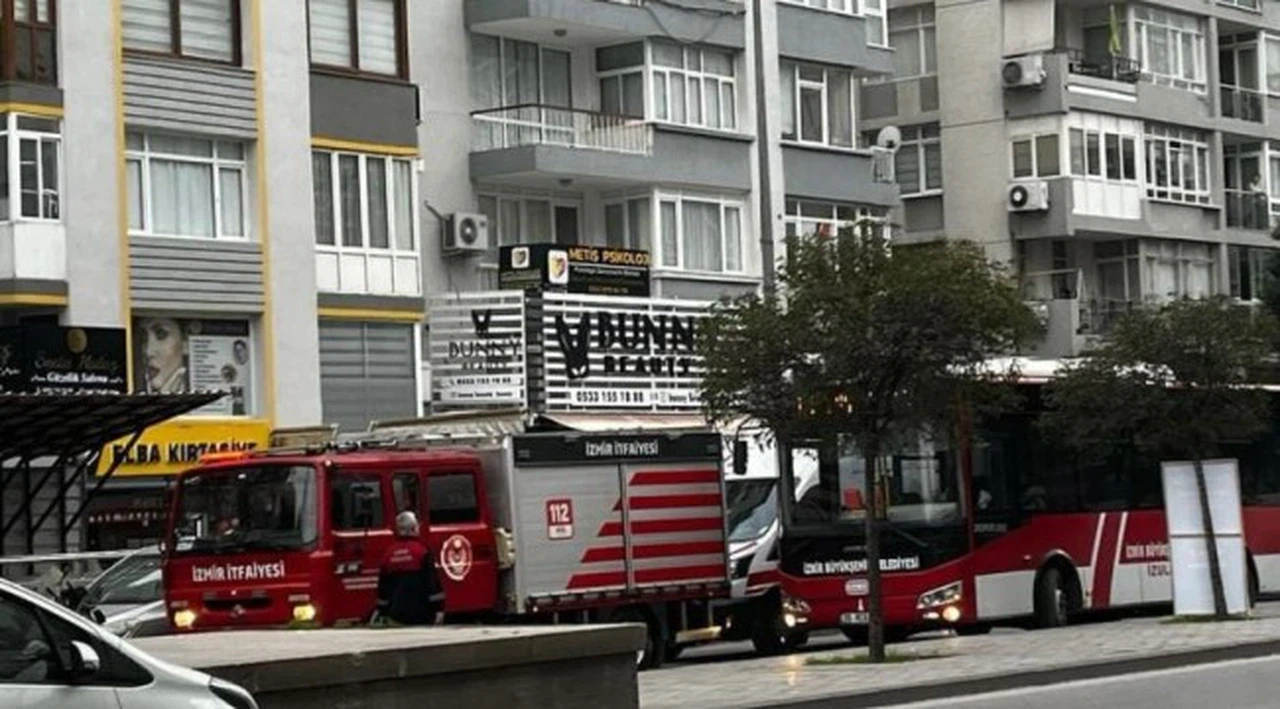 İzmir metrosunda yürüyen merdiven kazası: 5 kişi yaralandı