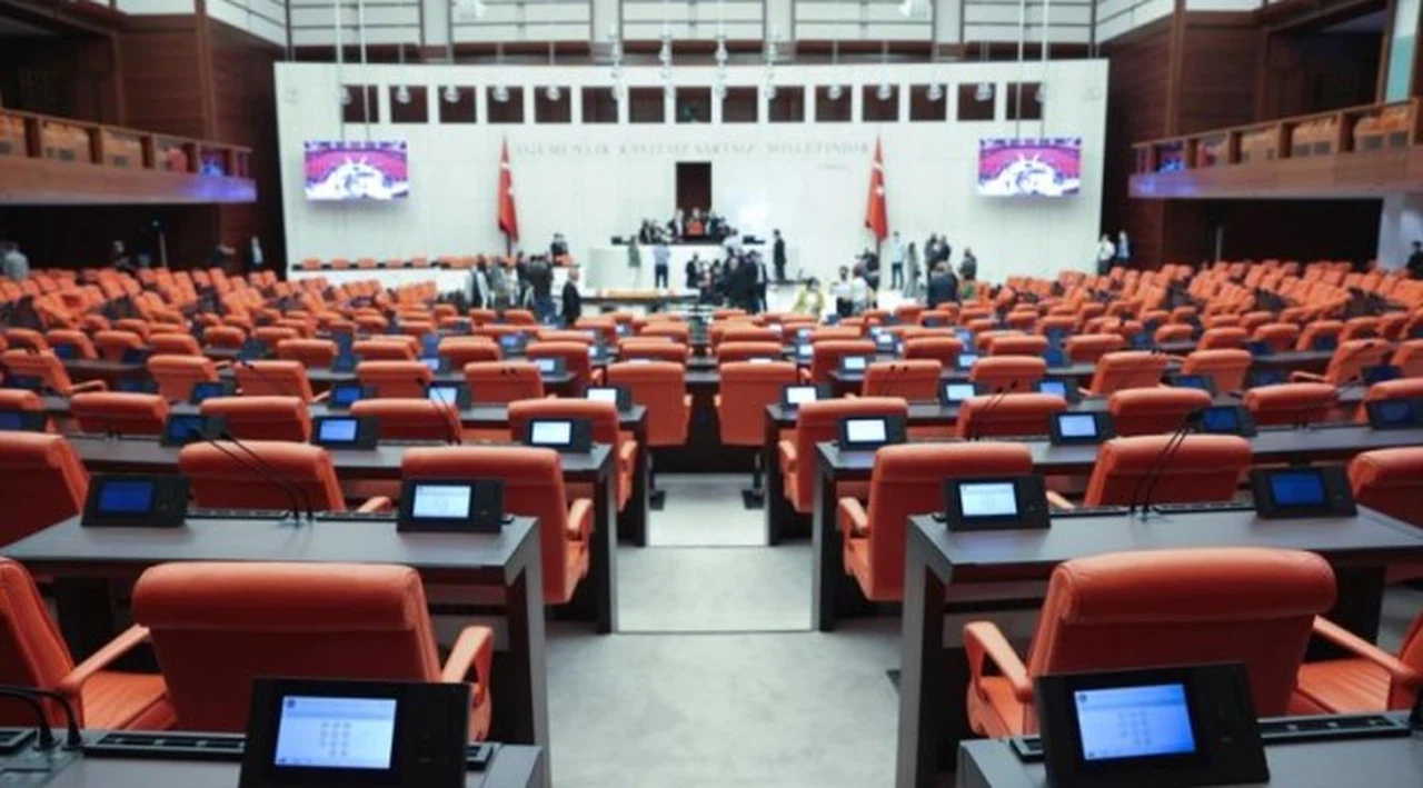 Kulis: 'Fenomen'lere vergi düzenlemesi torba yasada