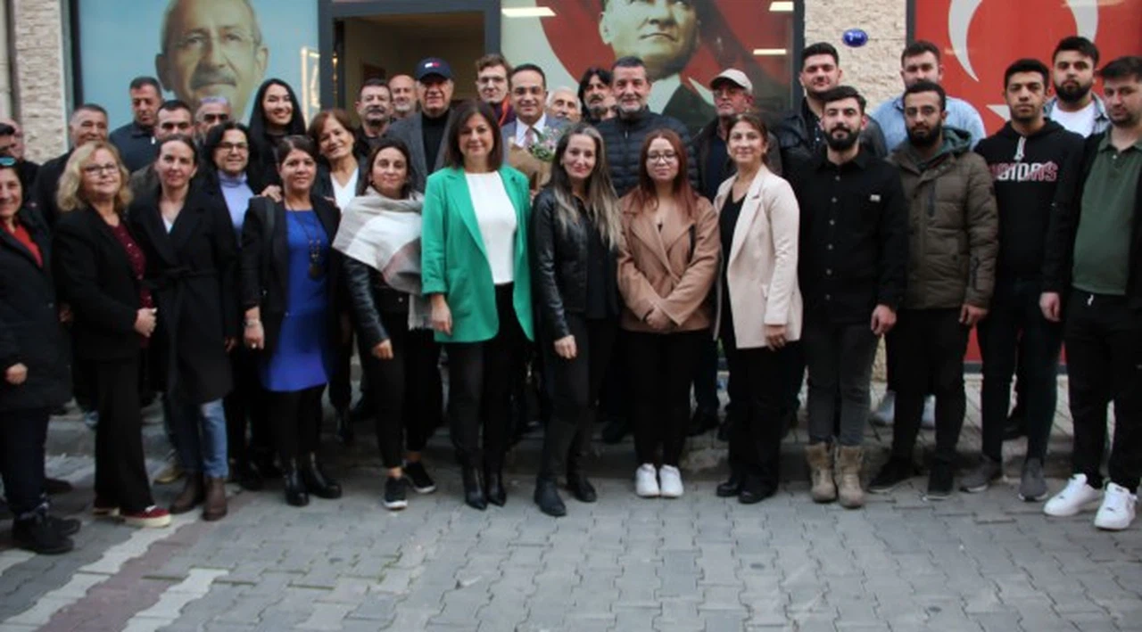 Olgun Atila’ya Narlıdere ve Balçova’dan tam destek