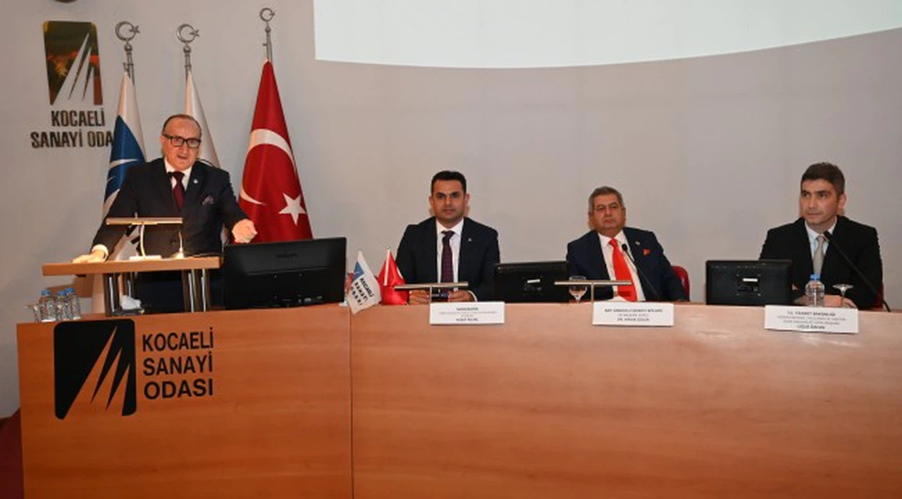 SEBKİDER Kocaeli'nde sanayicilere serbest bölgeleri anlattı