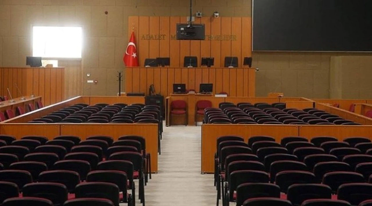 'Terör propagandası' suçlamasına 'Türk bayrağı paylaşma' cezası