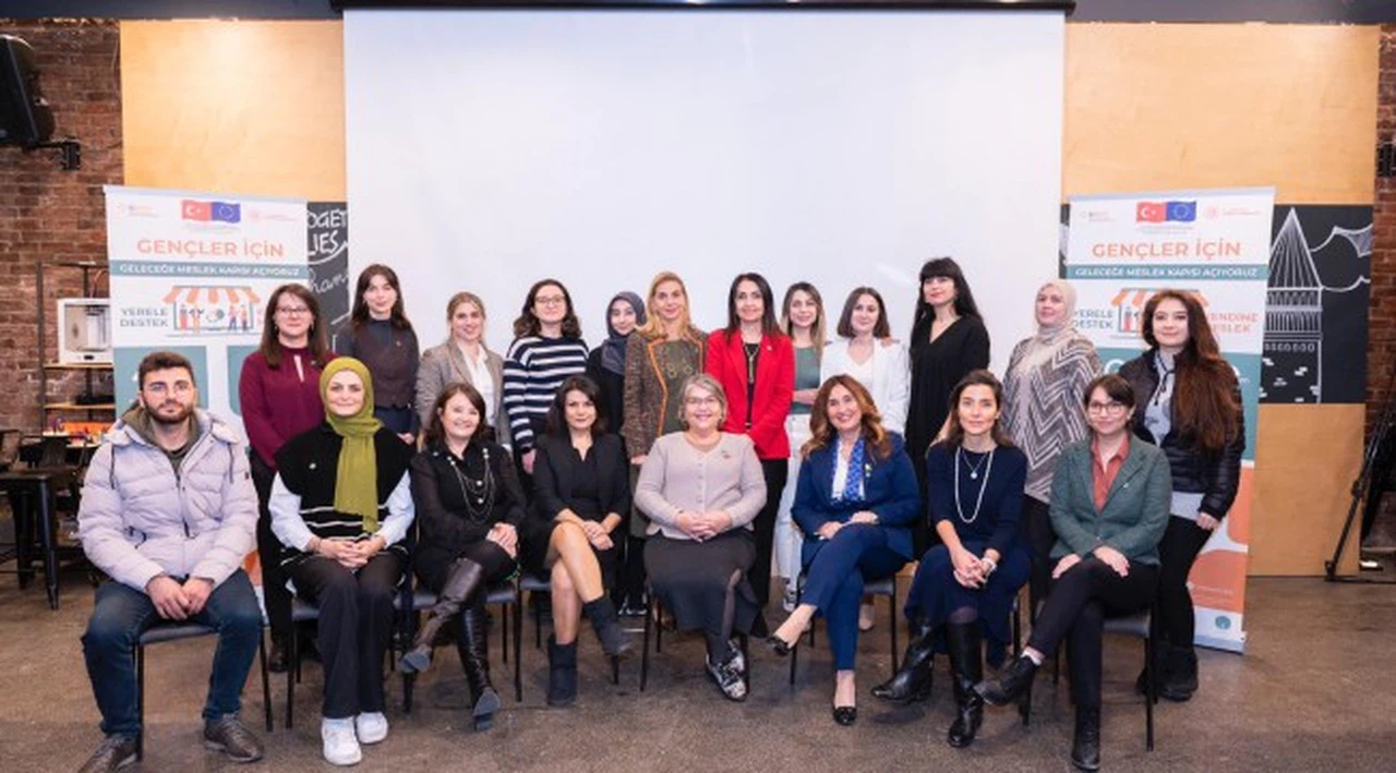 Genç işsizliğinin çözümüne Rotary’den destek