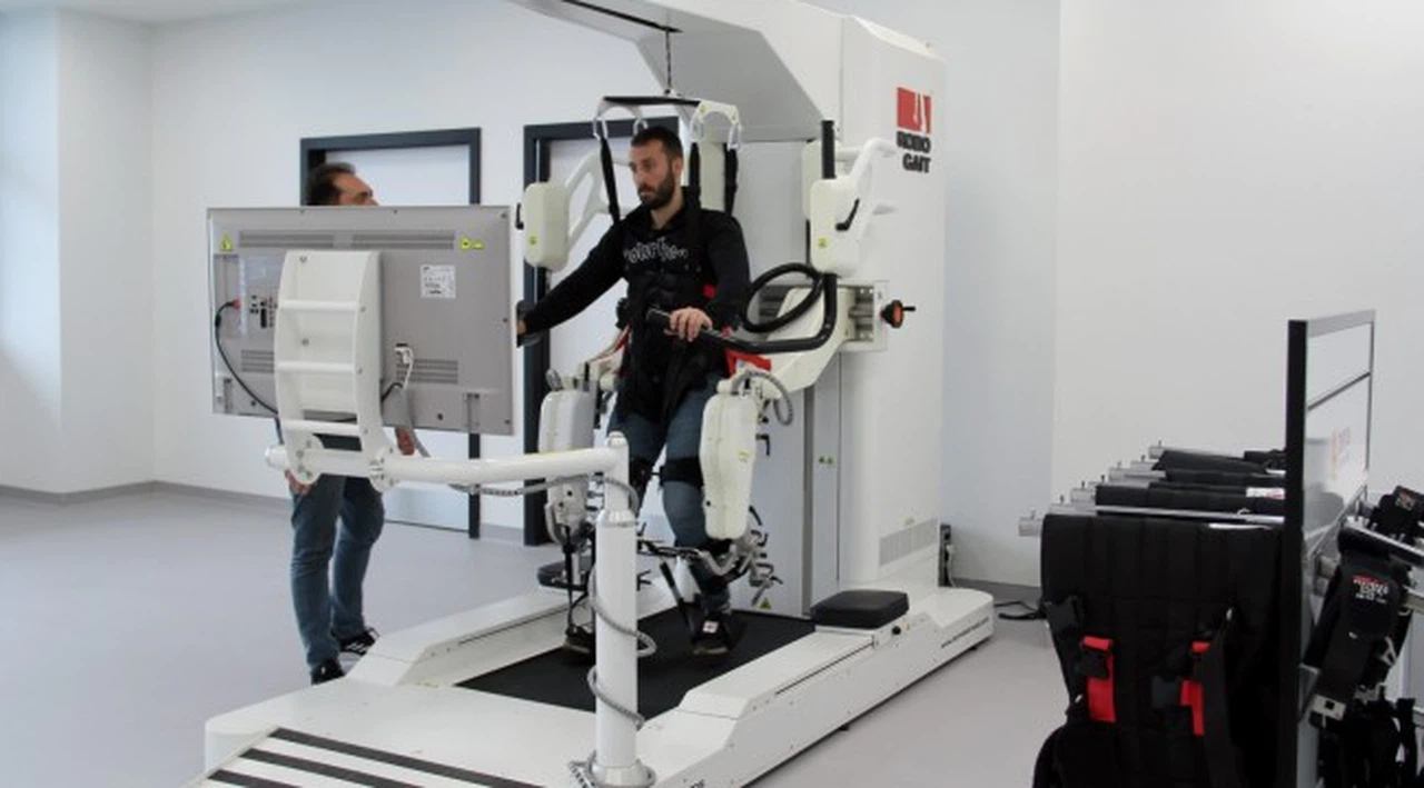 İzmir Şehir Hastanesi'nde Robotik Rehabilitasyon Cihazı Hizmete Girdi