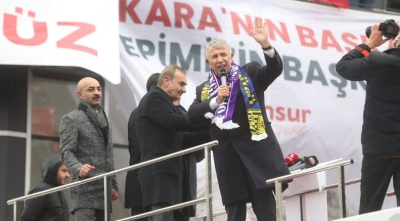 Mansur Yavaş'tan 'Turgut Altınok' göndermeli seçim bürosu açılışı