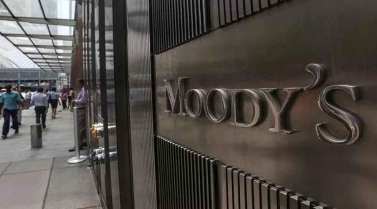 Moody's, Türkiye'nin kredi görünümünü yükseltti