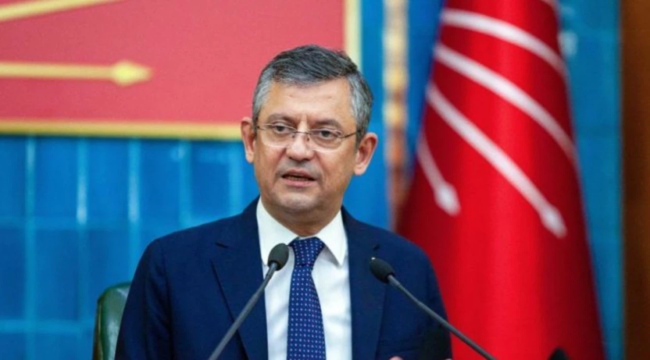 Özgür Özel'den Lütfü Savaş açıklaması: Kırsaldan acayip oy alıyor, alternatif bulamadık