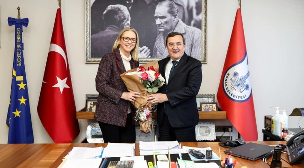 AK Partili Konak Belediye Başkan Adayı Çankırı’dan CHP’li Mevcut Başkan Batur’a Ziyaret