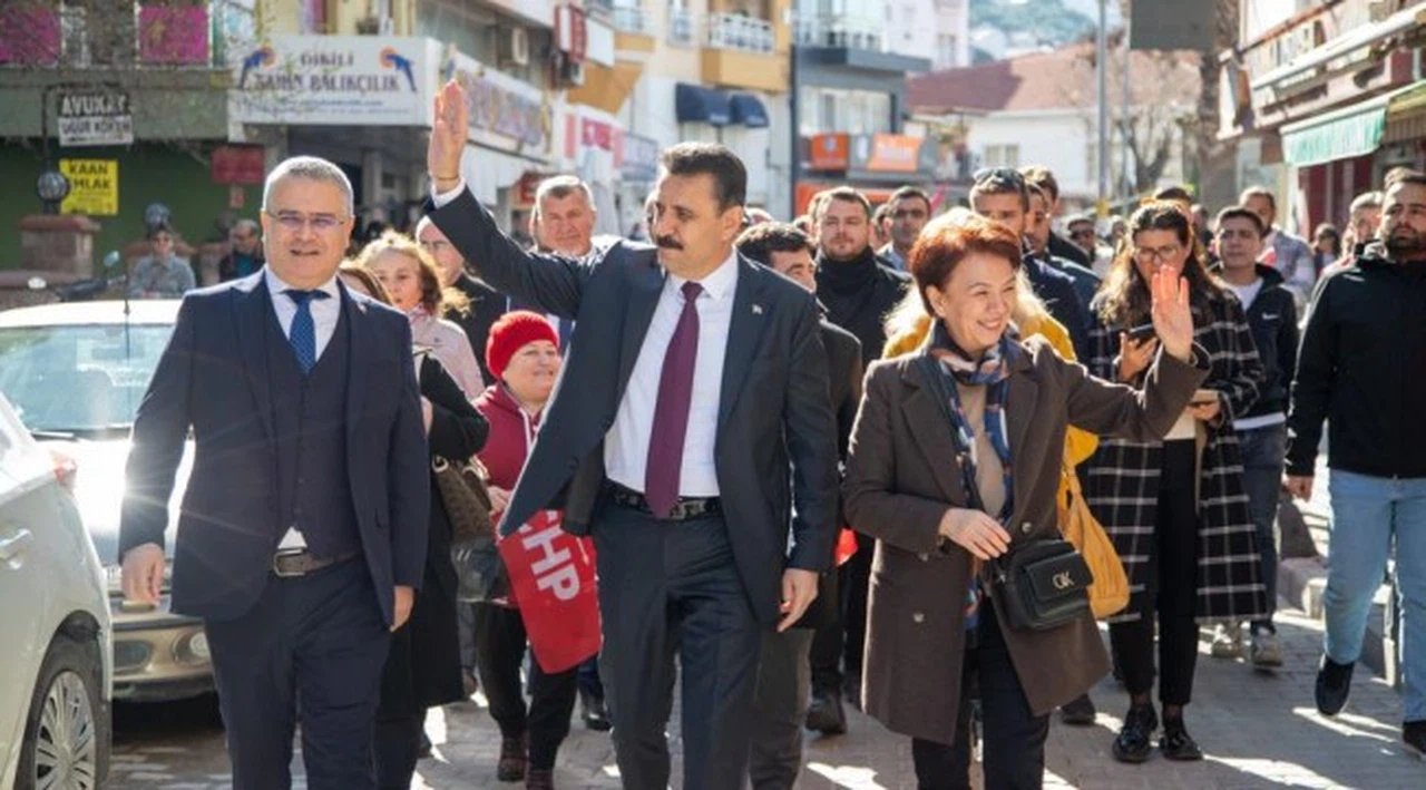 Başkan Kırgöz’ün İlçe Ziyareti Mitinge Dönüştü