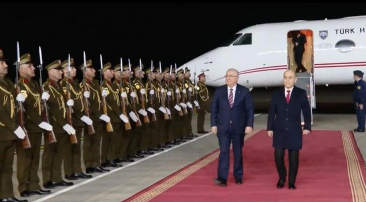 Yaşar Güler, Erbil'de Neçirvan Barzani ile bir araya geldi