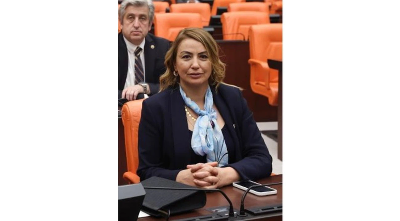 Yıldırım Kara, Depremzedelerin Umutsuzluğu Devam Ediyor