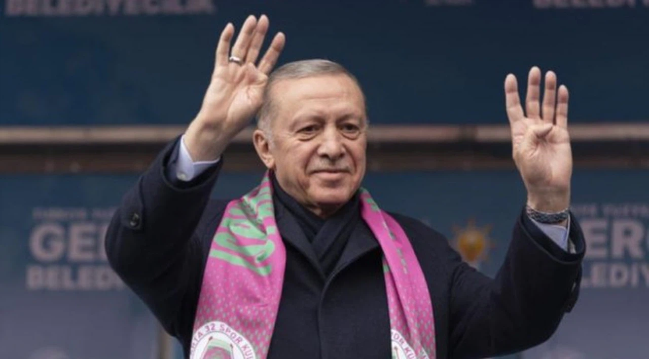 'Adalet yoksa oy da yok' tişörtü giyen emekliye cumhurbaşkanına hakaret davası