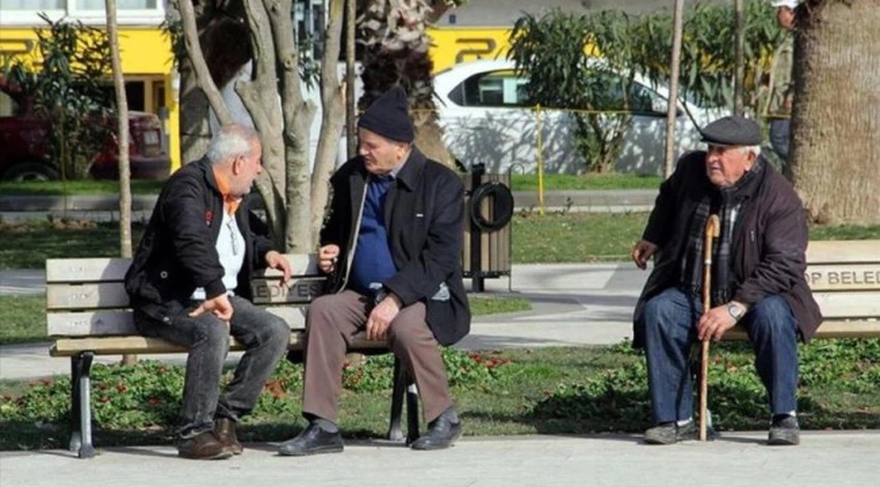 AKP iktidarları döneminde yaşlı nüfus yoksullaştırıldı