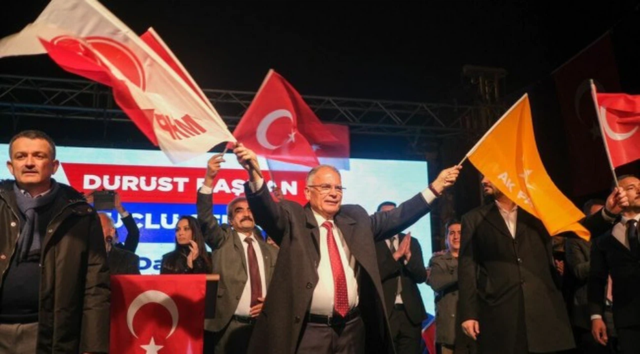 Bakıcı’dan Salvo: "İkisi arasında fark yok"