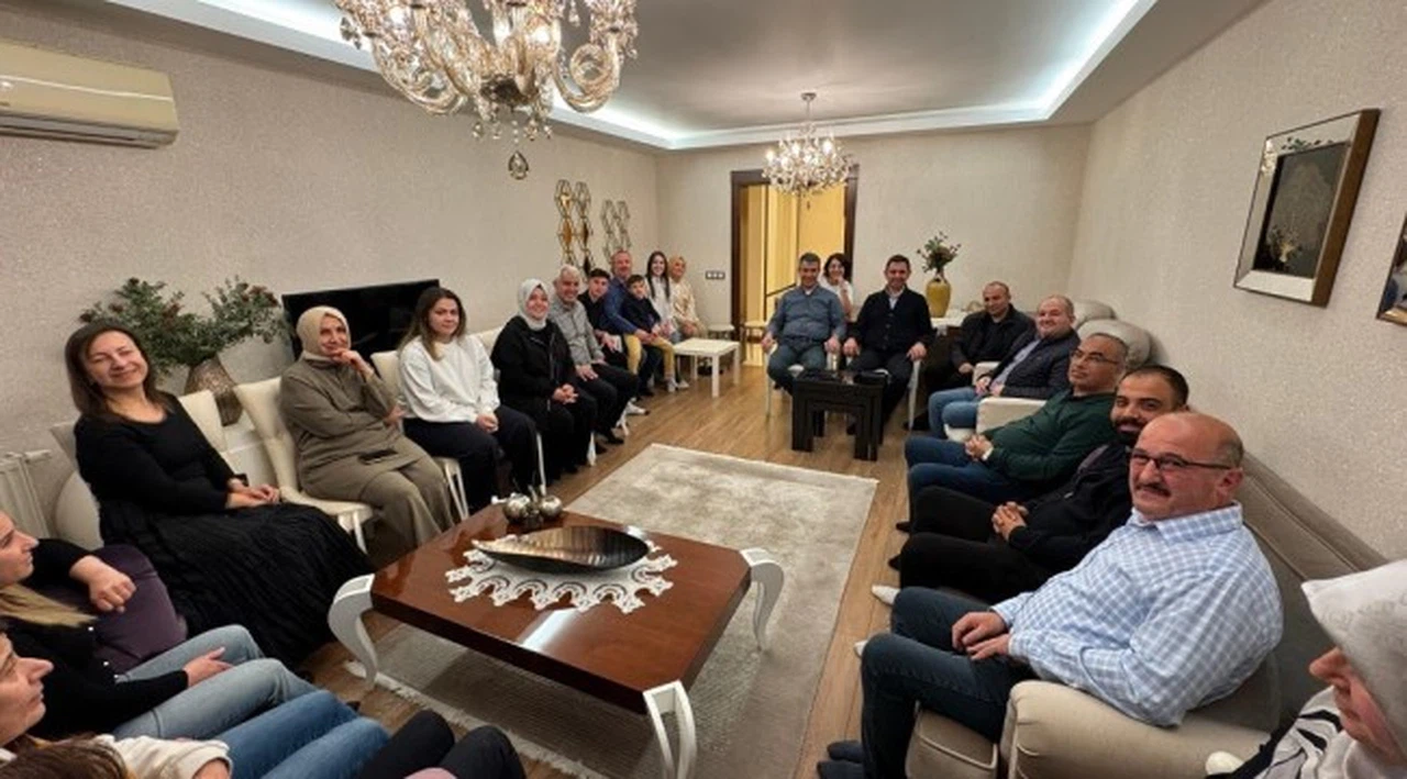 Başkan Adayı Doğan evlerde, sokakta projelerini anlatıyor, sorunları dinliyor