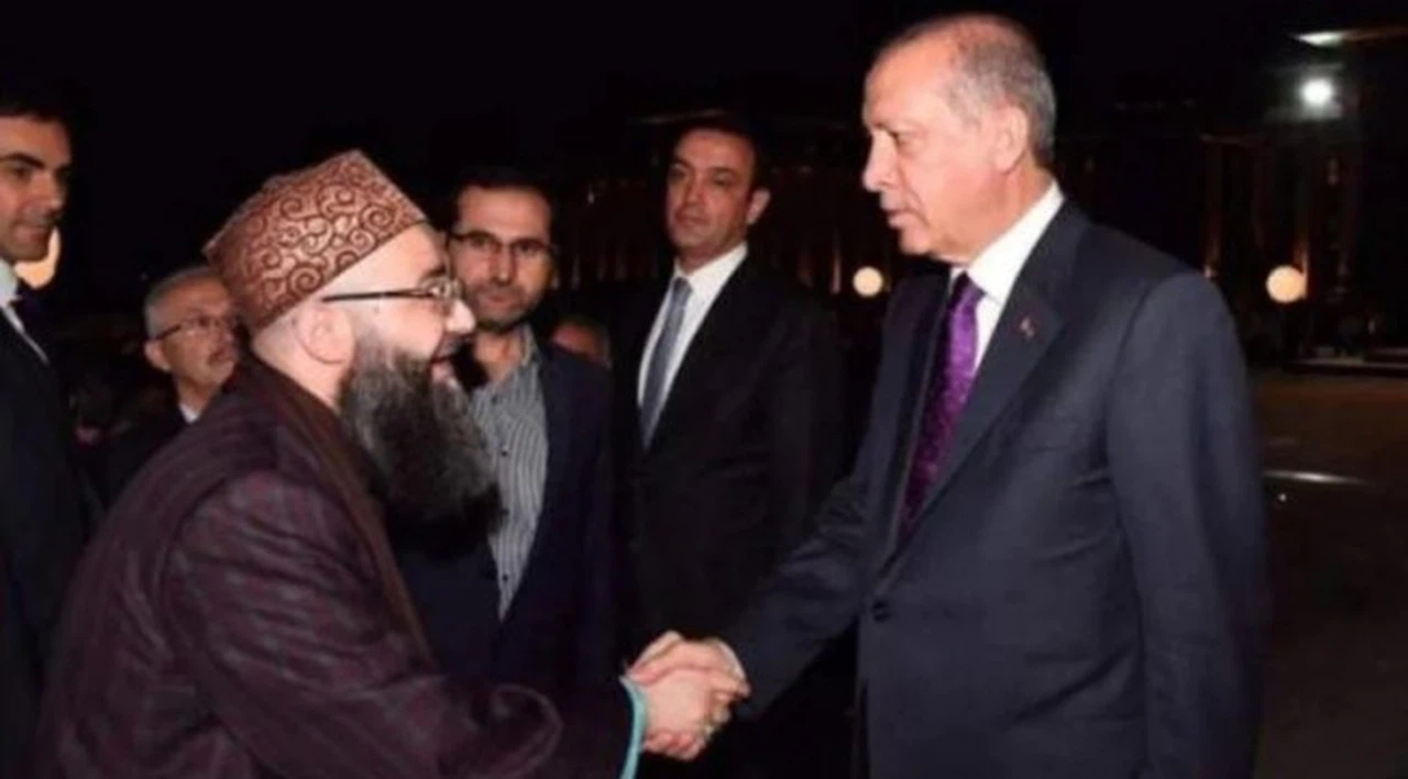 'Cübbeli Ahmet': Cumhur İttifakı'nın dışındaki adaylara oy vermek caiz değil