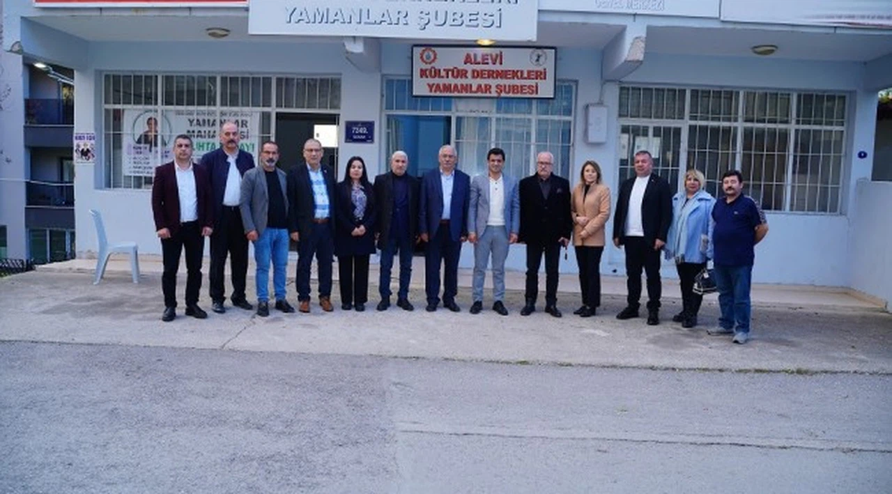 Cumhur İttifakı Adayı Kırkpınar Cemevini ziyaret etti