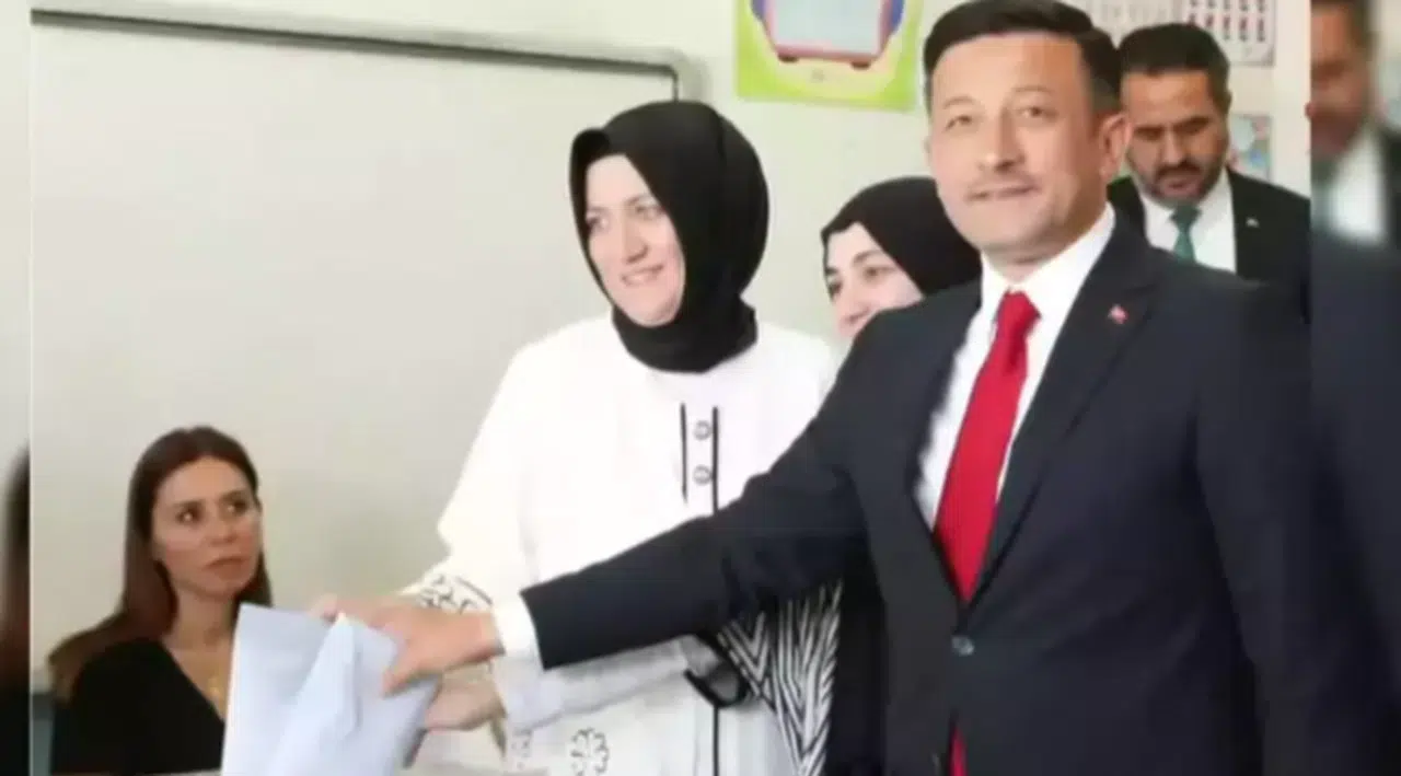Hamza Dağ oyunu kullandı: 4 buçuk milyon İzmirli hemşerimiz kazanacak